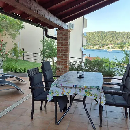 Apartman With Parking Space Supetarska Draga - Donja, Rab - 25344 Rab Town